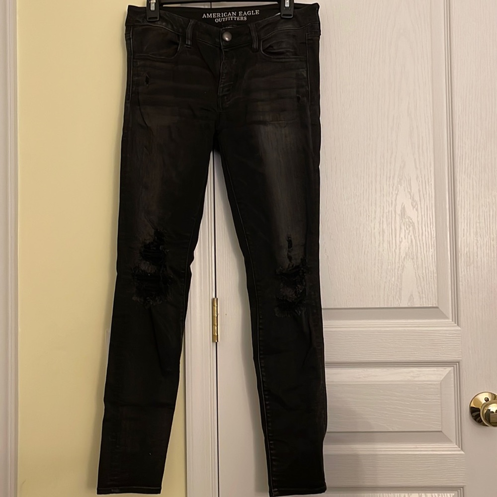 American Eagle super stretch black ripped jeggings